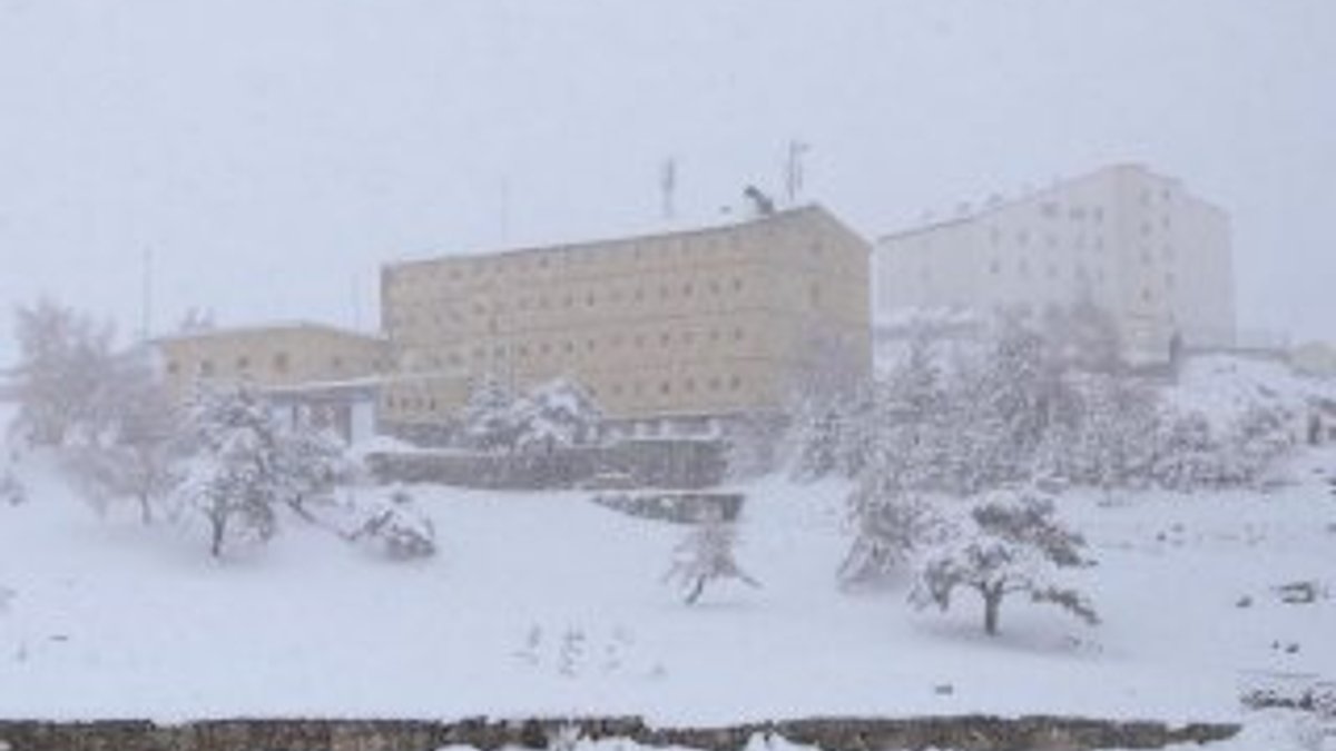 Erciyes'te kar kalınlığı 10 santimetreye ulaştı