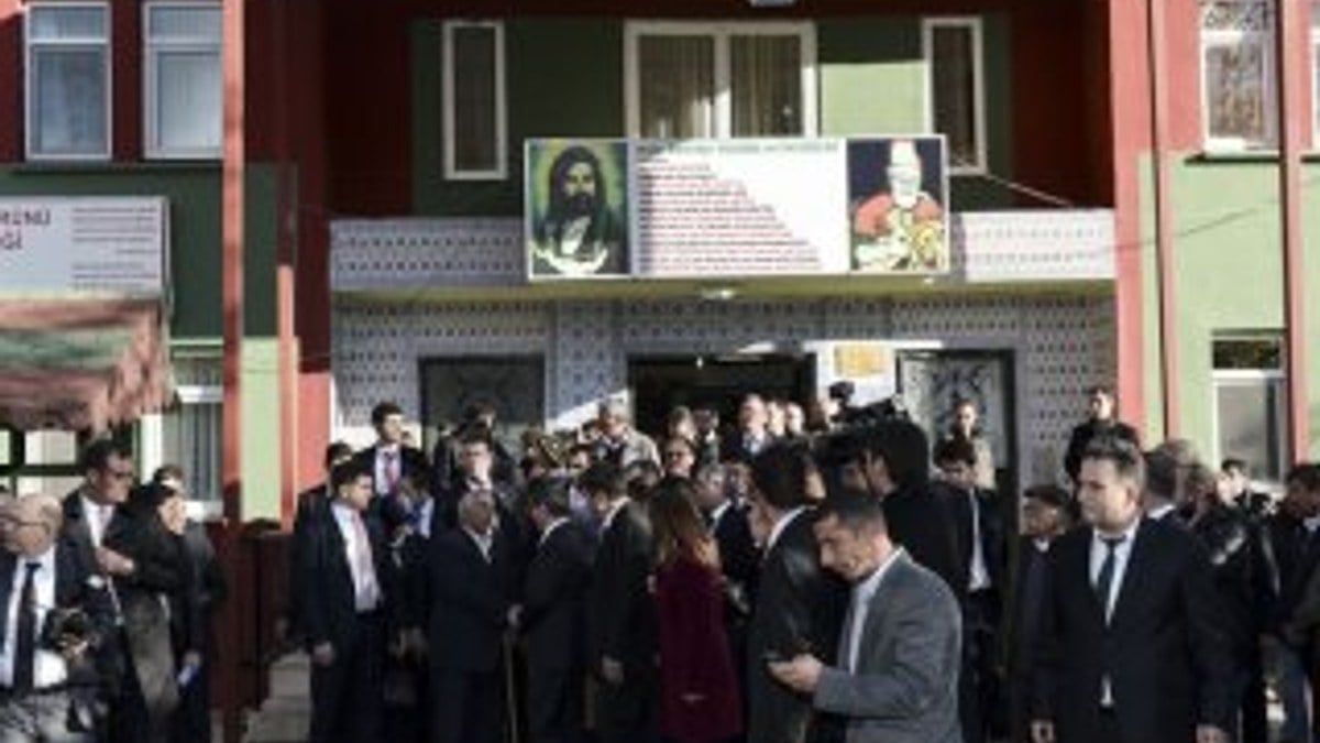 Başbakan Davutoğlu’nun cemevi ziyareti