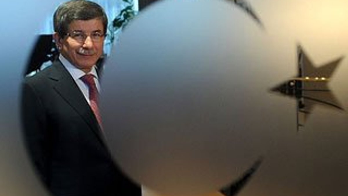Başbakan Davutoğlu ilk kez YAŞ'a başkanlık edecek