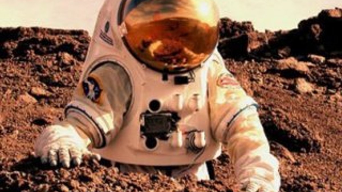 NASA çalışanı Mars'ta insan gördüğünü iddia etti