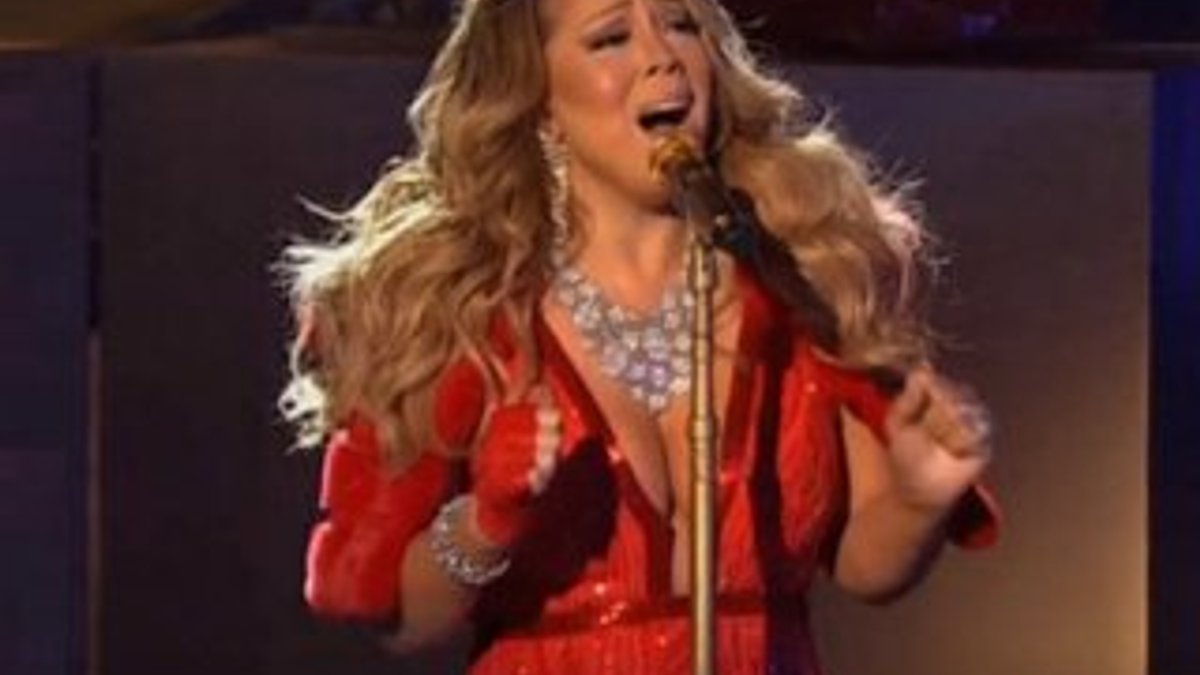 Mariah Carey'in sesi dinleyenleri şoke etti -İZLE