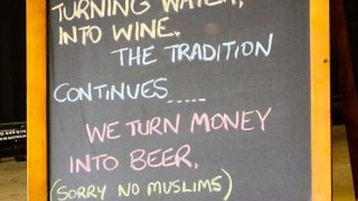 Avustralya'da bir cafeye Müslümanlar giremez yazıldı
