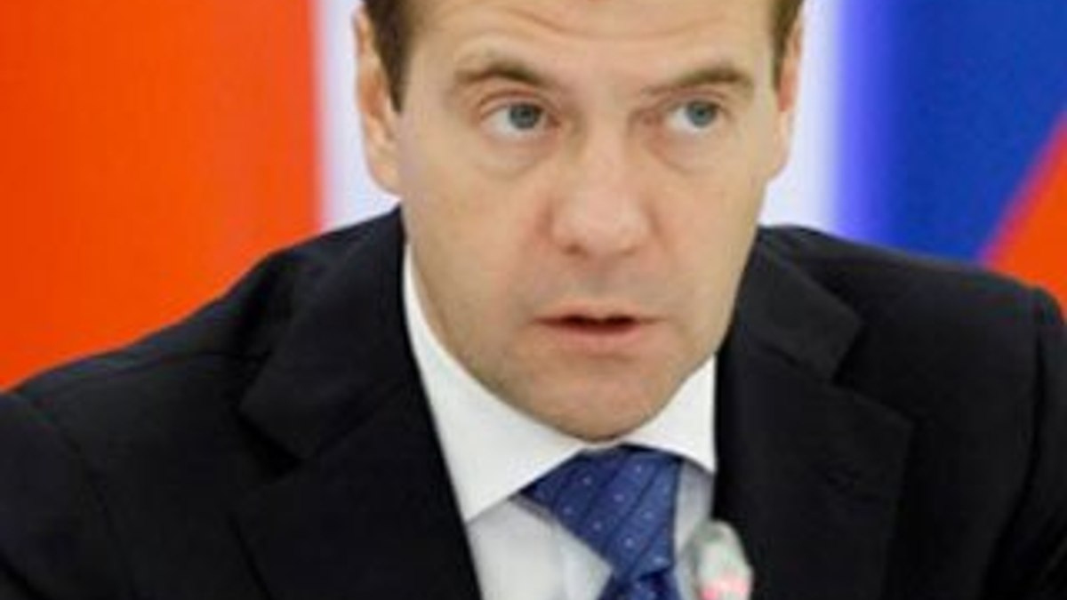 Medvedev: Önemli olan Rusya'nın itibarıdır