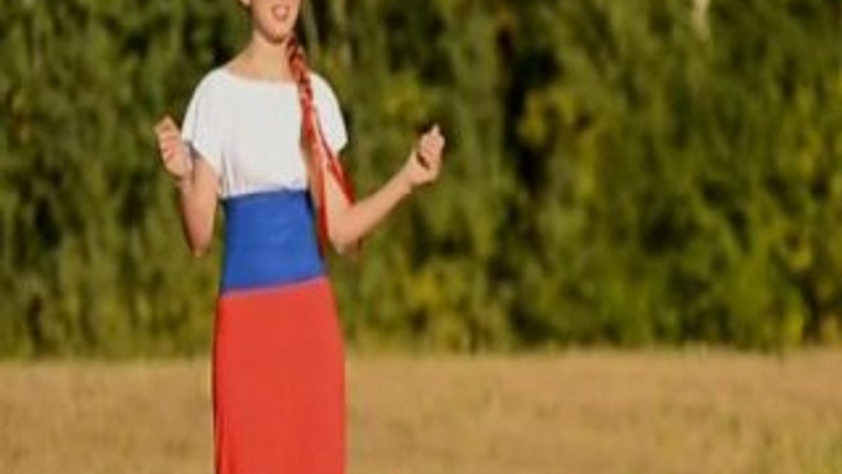 Novosibirskli şarkıcı Maşani'den Putin'e şarkı