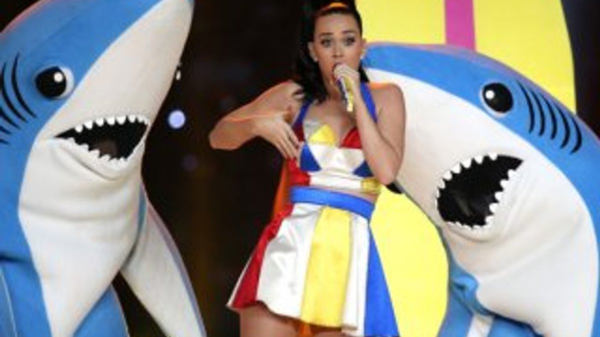 Katy Perry performansı Super Bowl'dan çok konuşuldu