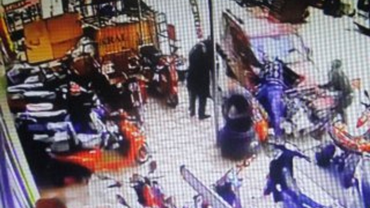 Sinop'ta kadın sürücü fren yerine gaza basınca kaza yaptı