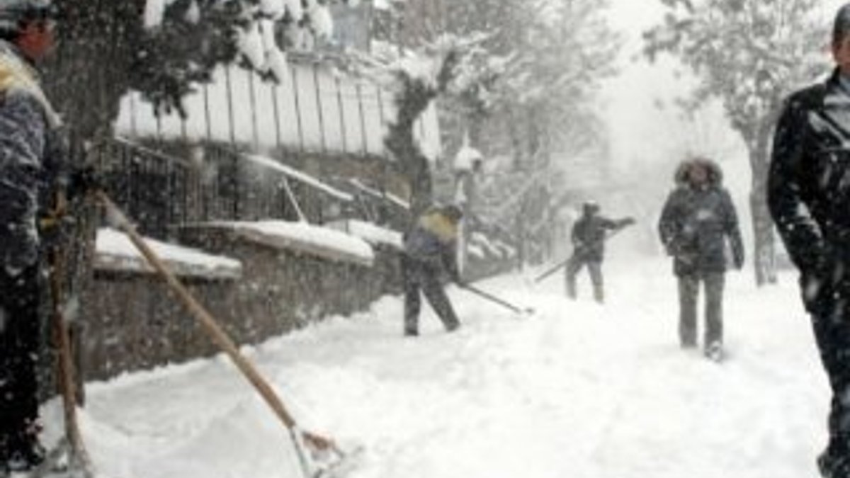 İstanbul'da son 28 yılın en fazla kar kalınlığı ölçüldü