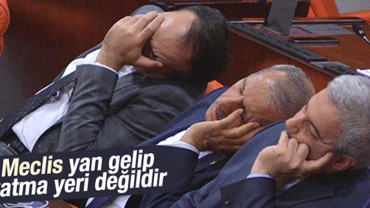Yorgun düşen vekiller Meclis'te uyuyakaldı