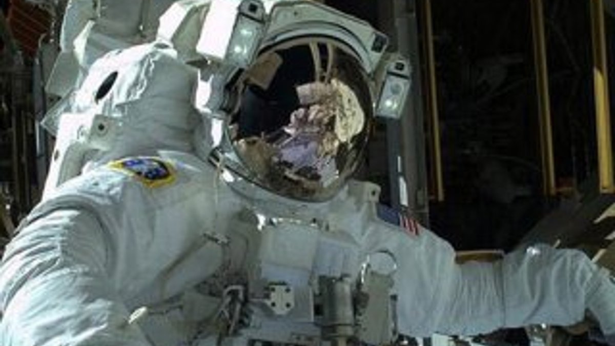 Amerikalı astronotun başlığında su sızıntısı