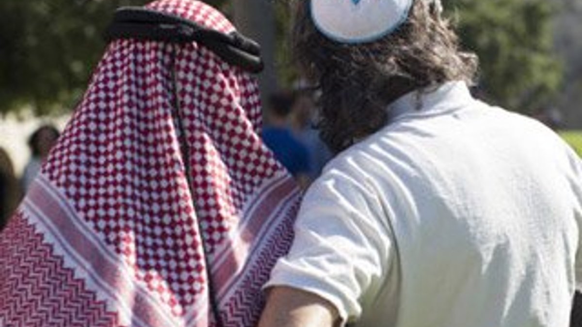 Yahudi ve Arap gençlerden birlikte yaşam etkinliği