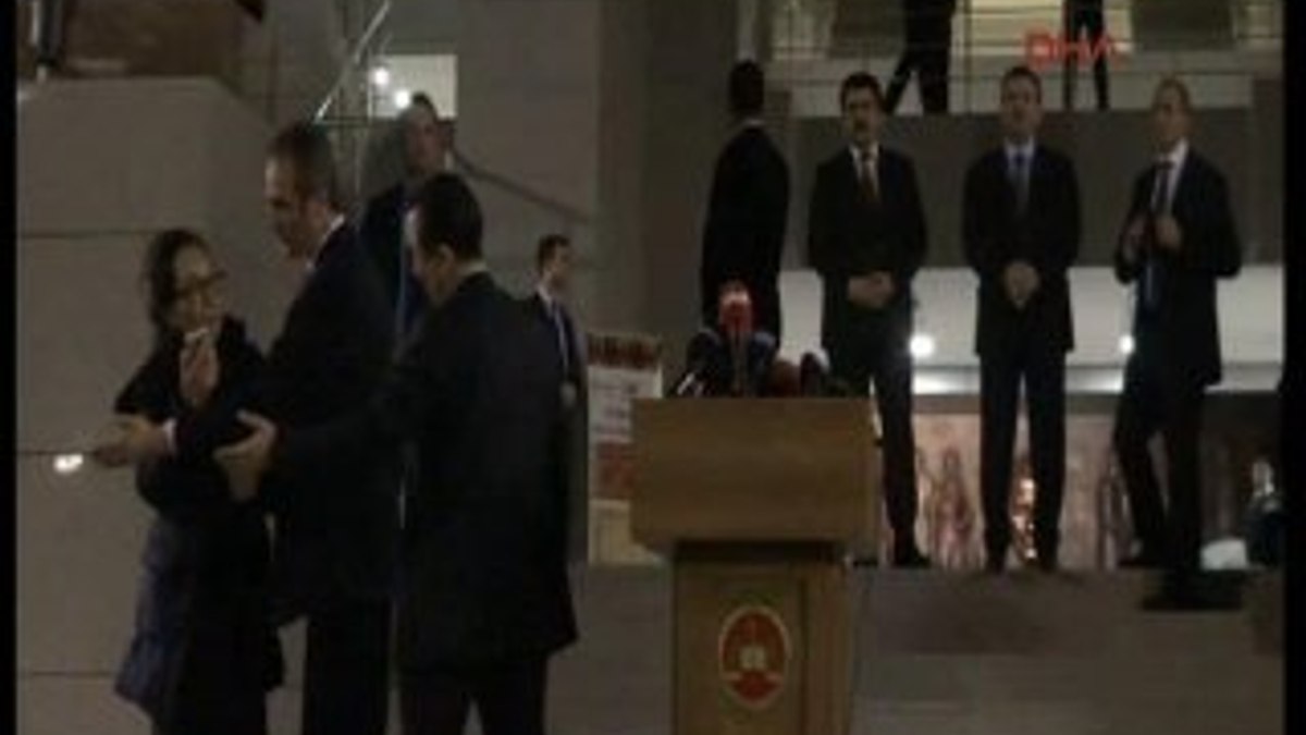 Adliye önünde İMC TV muhabirine ayar
