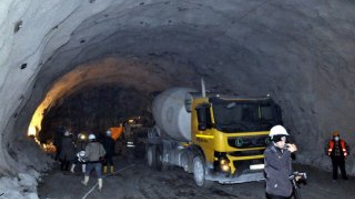 Ovit Tüneli'nde 15 bin 855 metre yol alındı