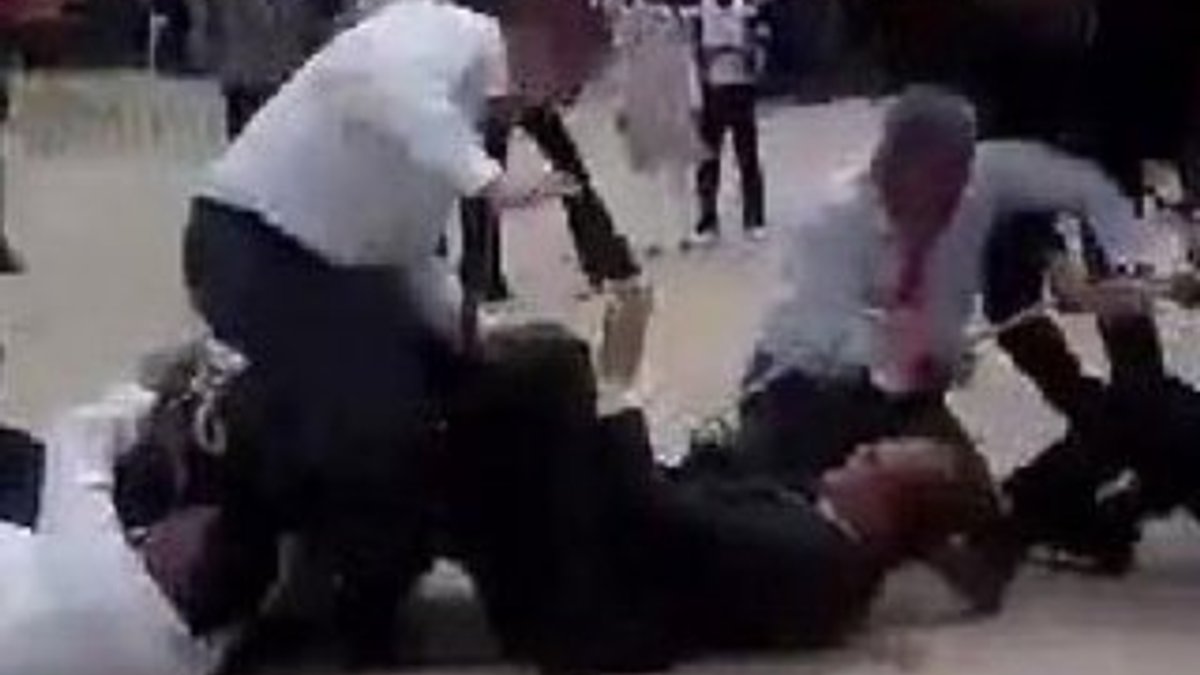 Kütahya'da halat çekme yarışmasında öğretmenler yere düştü