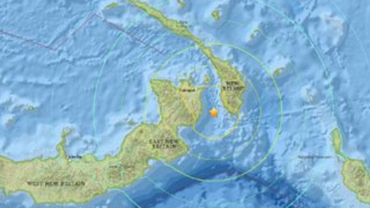 Papua Yeni Gine'de yine 7.2 büyüklüğünde deprem oldu