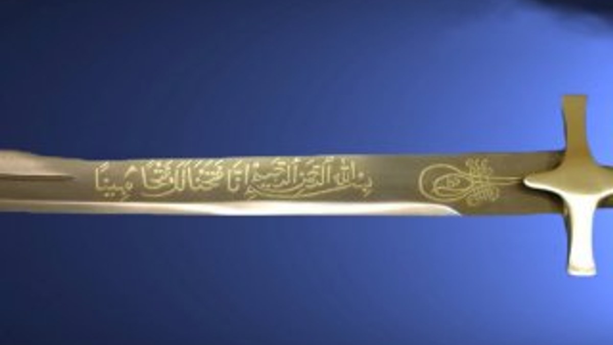 Fatih Sultan Mehmet'in kılıcının kopyası satıldı