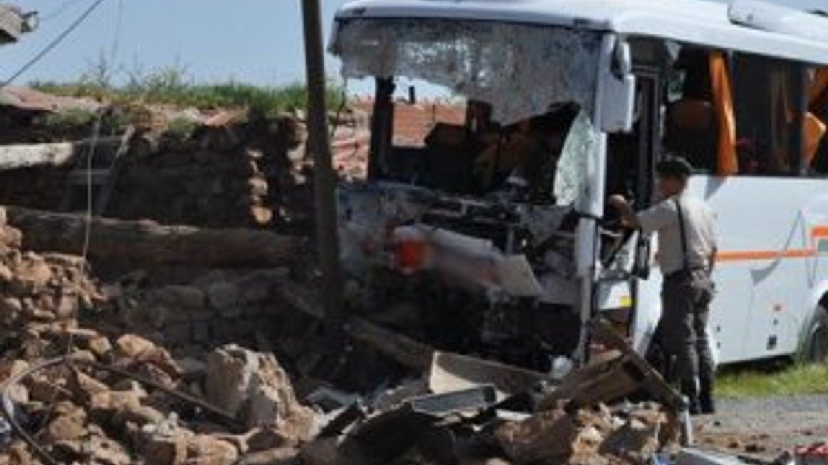 Öğrencileri taşıyan midibüs Kapadokya yolunda kaza yaptı