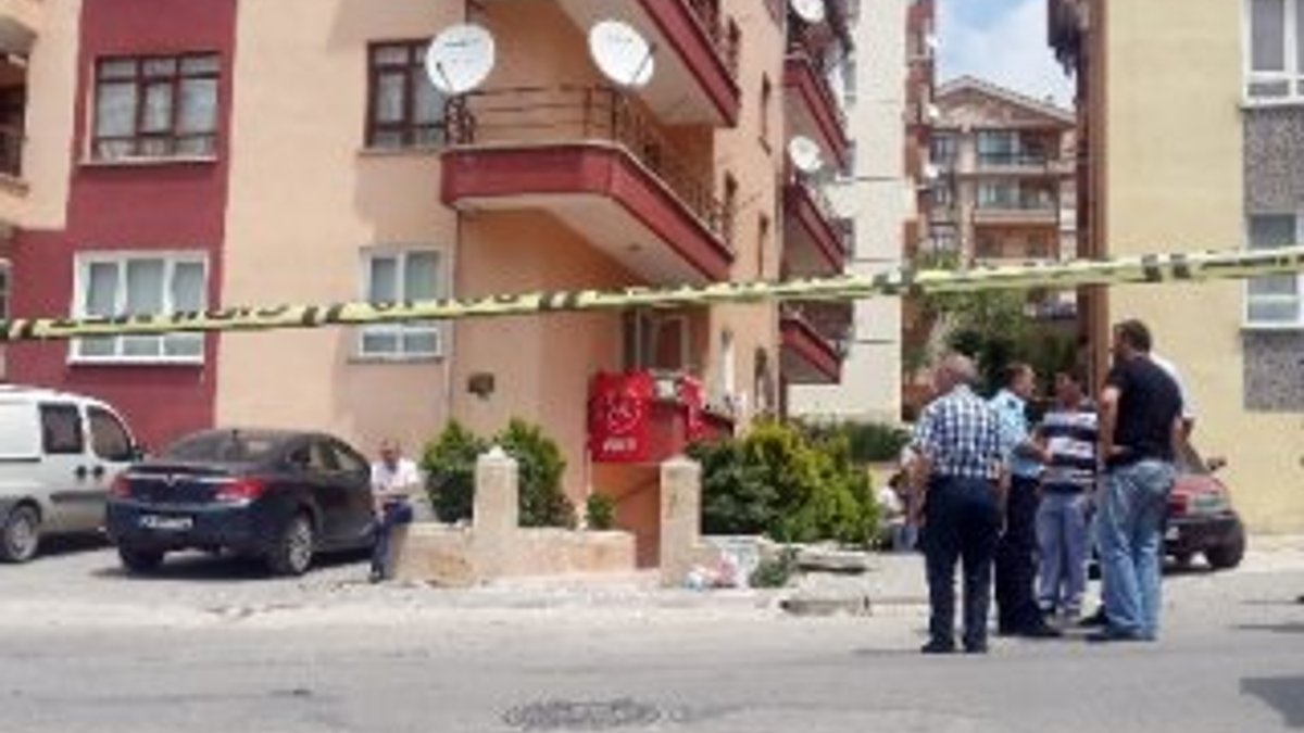 Ankara'da bir polis memuru cinnet getirdi: 3 ölü