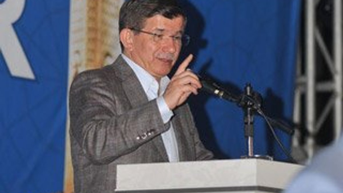 Davutoğlu: İzmir'de tarihi bir adım atacağız