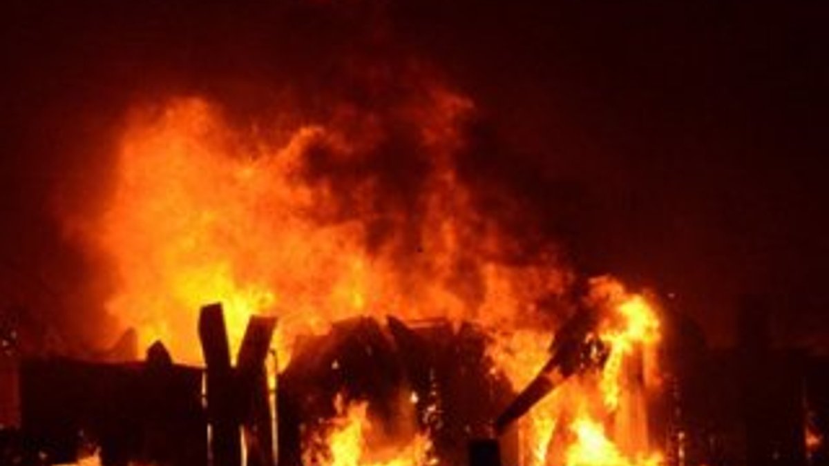 Eskişehir'de yangın 10 saat sonra söndürülebildi