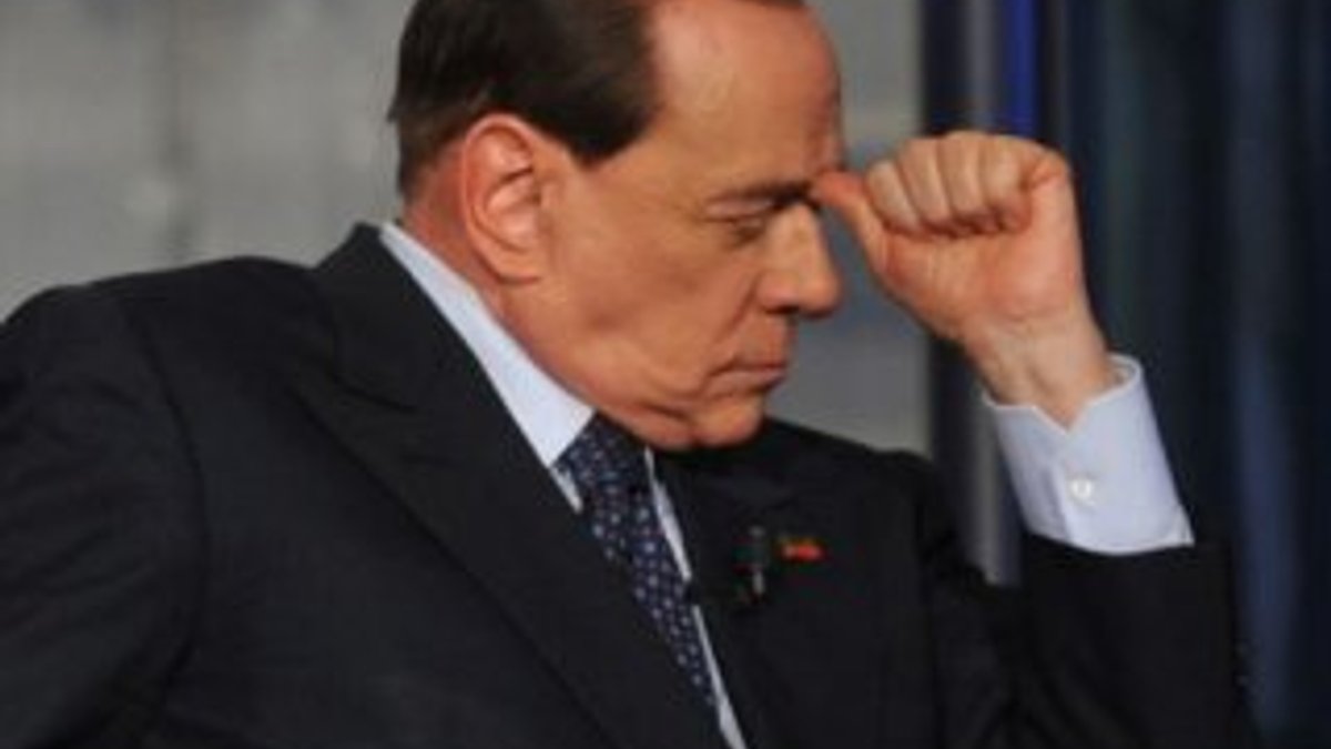 Mitingleri karıştıran Berlusconi rakip partiden oy istedi