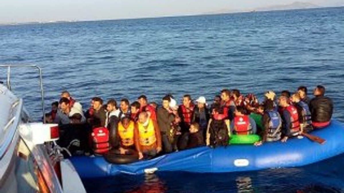 Ege Denizi'nde 428 kaçak kurtarıldı