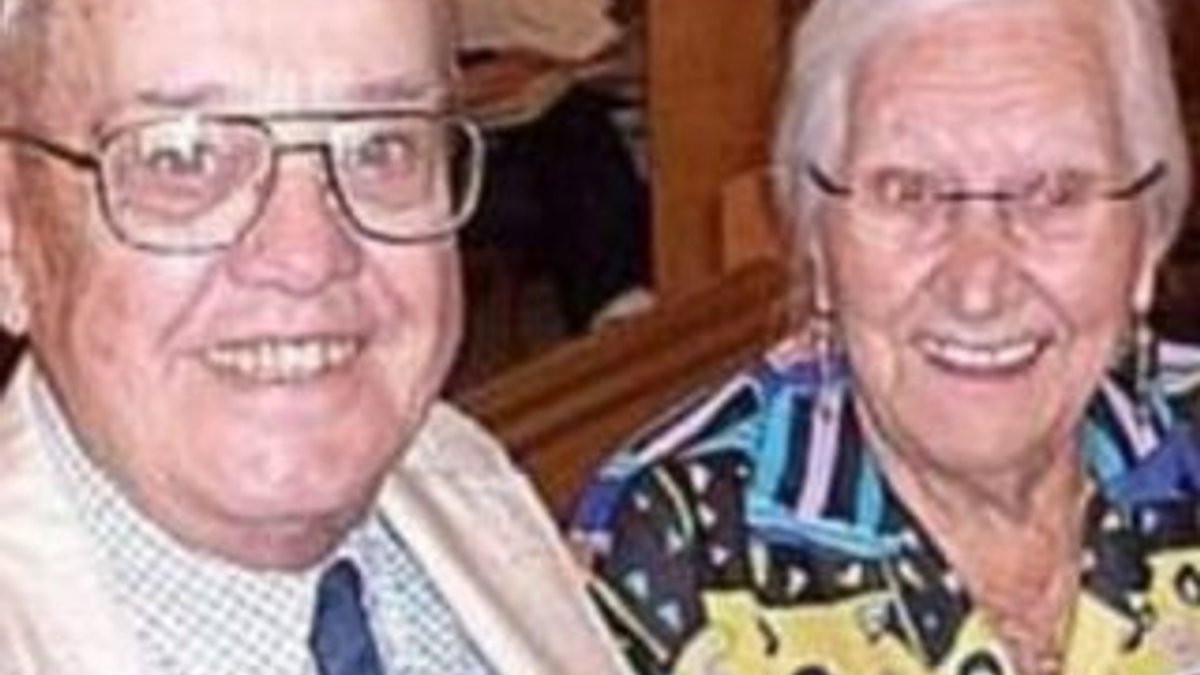 75 yıllık evli çift aynı yatakta vefat etti