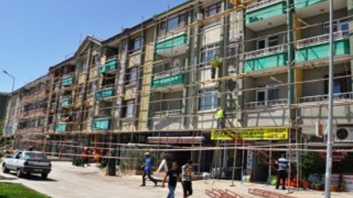 Ankara Gölbaşı'nda binalar yeni çehreye kavuşuyor