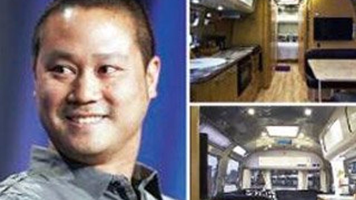 Dolar milyoneri Tony Hsieh karavanda yaşıyor