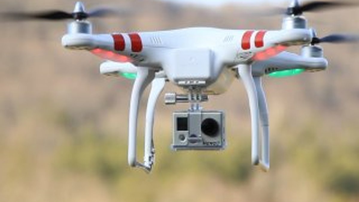İngiltere'de çıplaklar kampına drone sızdı