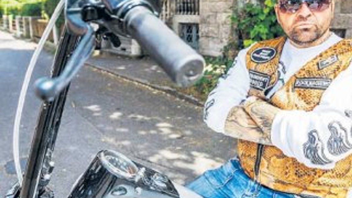 Almanya'nın ilk Türk polisi motosiklet çetesi lideri oldu