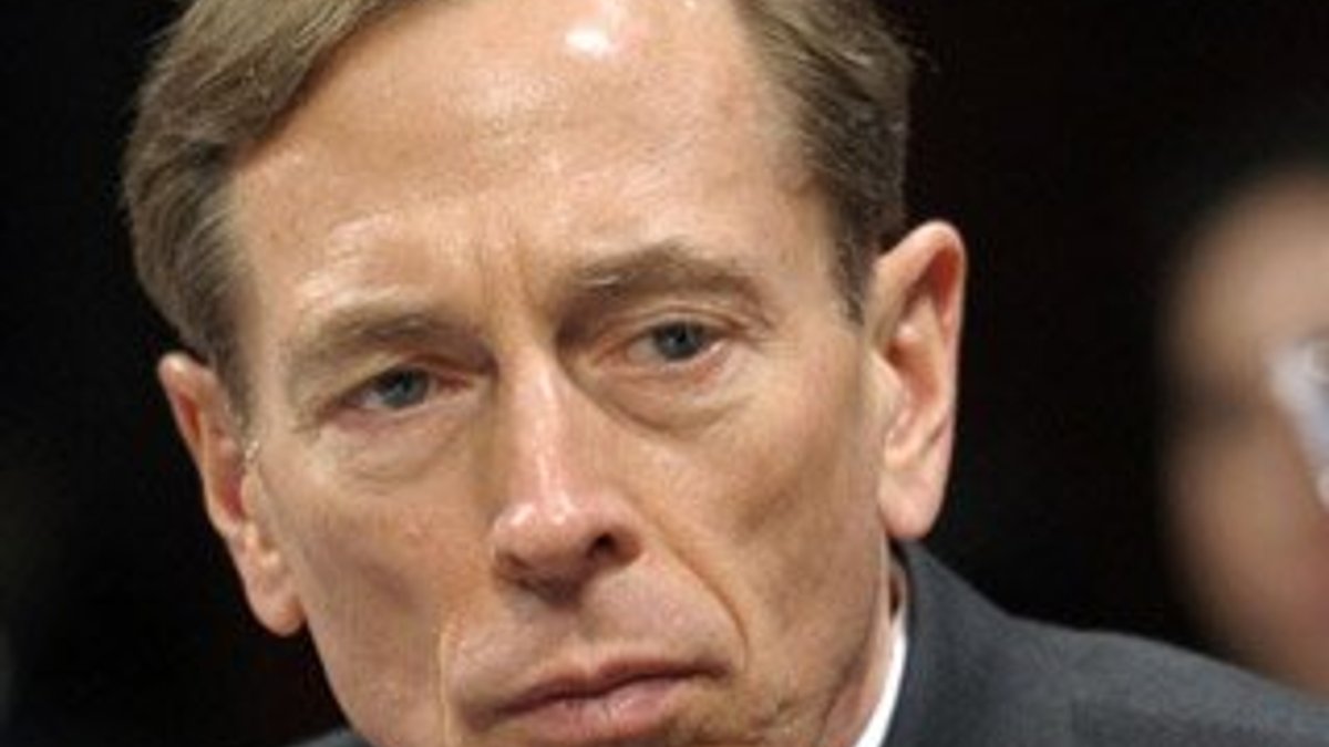 Petraeus: IŞİD'e karşı El Kaide'yi kullanalım