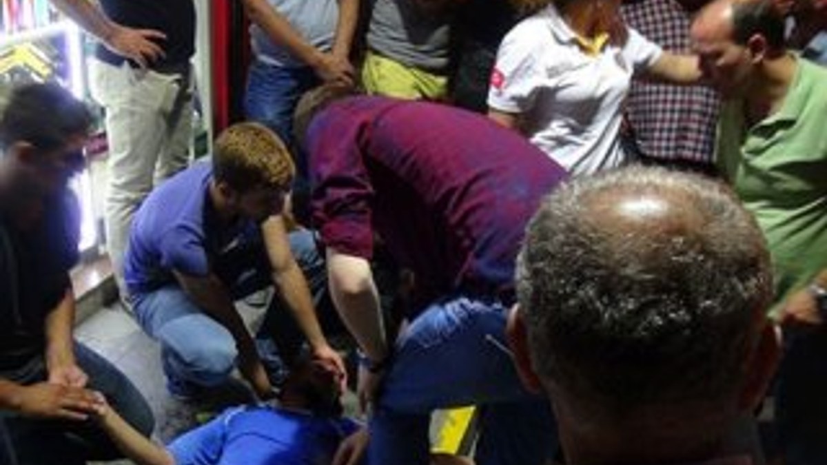 Terör protestosunda 1 polis müdürü ile 3 gazeteci yaralandı