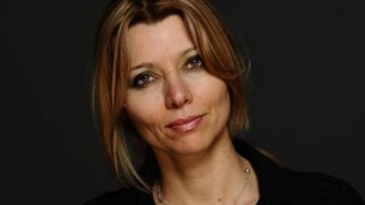 Elif Şafak'ın yoga isyanı