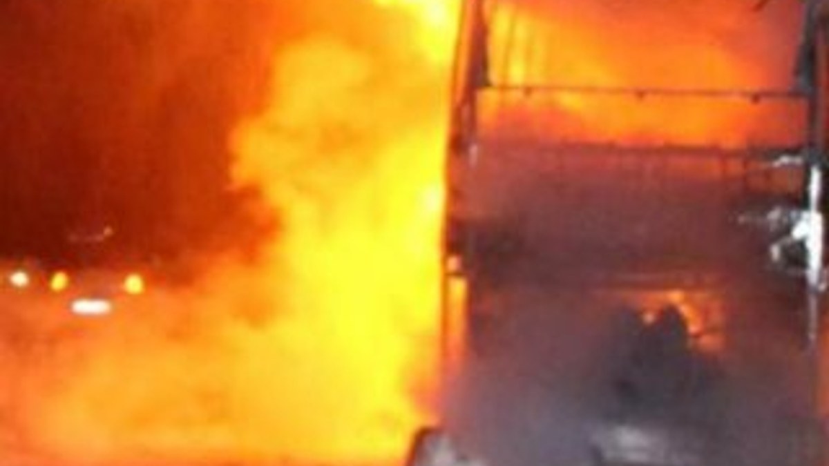 Suriyeli yolcu yanan yolcu otobüsünde can verdi