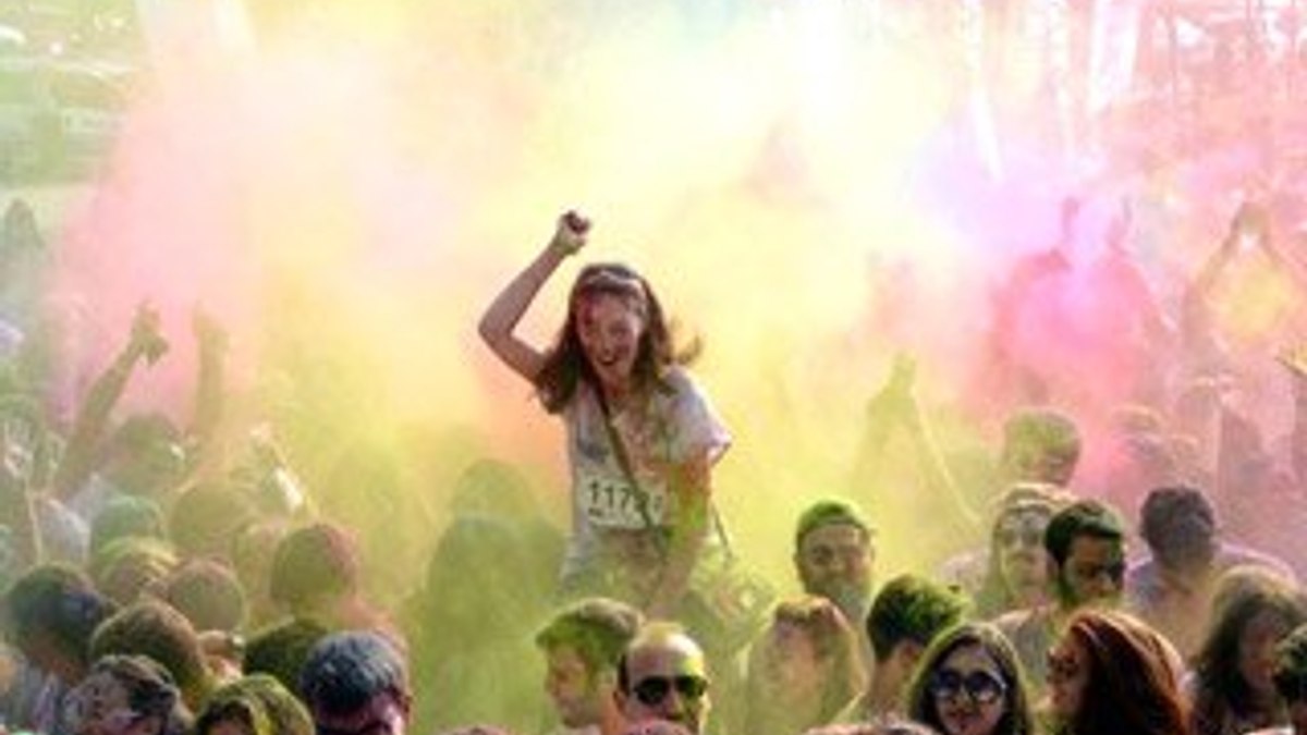 Bursa'da Color Sky 5K festivali