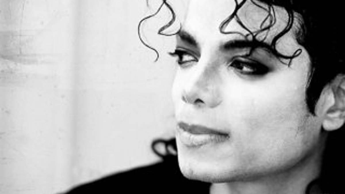Michael Jackson hala en çok kazandıran ünlü