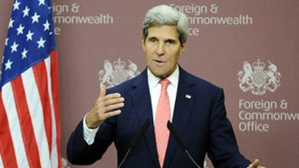 John Kerry Kırgızistan'da