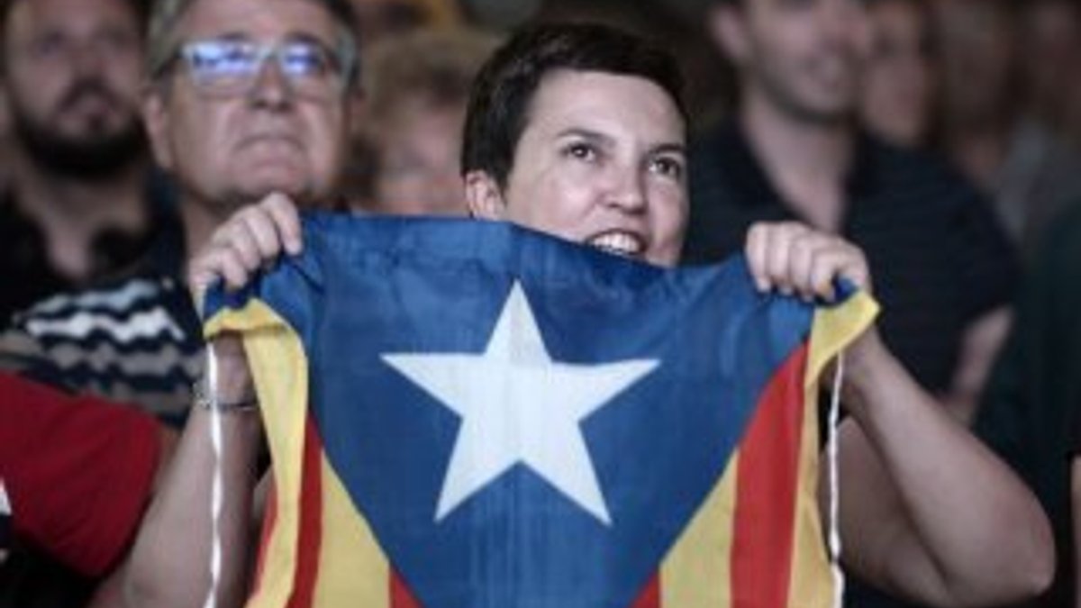 Katalanlar ayrılık kararını onayladı
