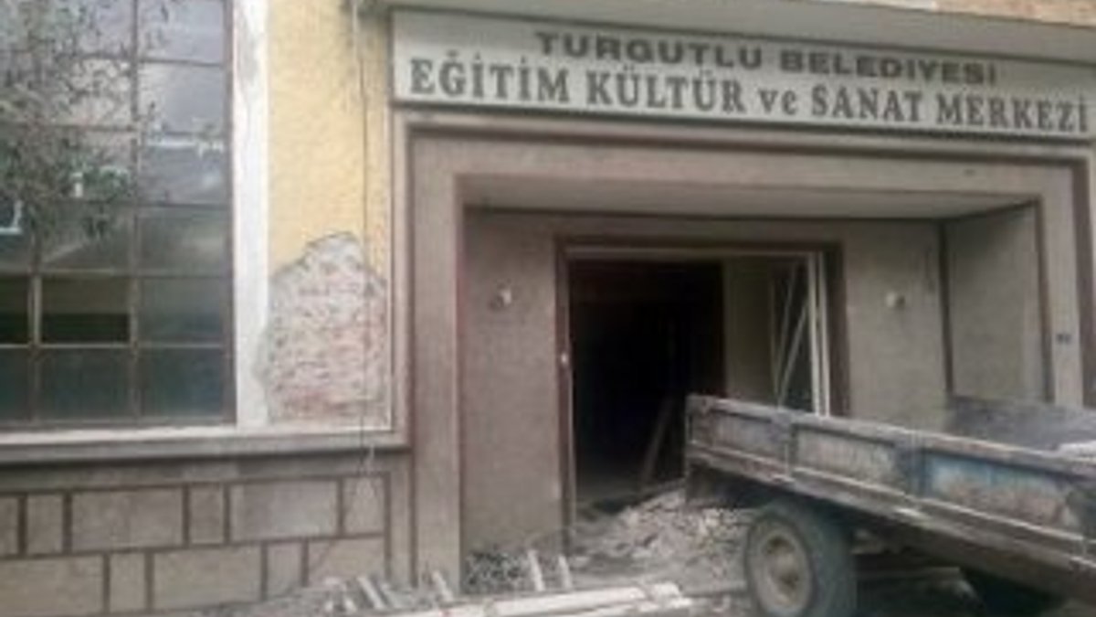 Turgutlu Belediye Binası restore ediliyor