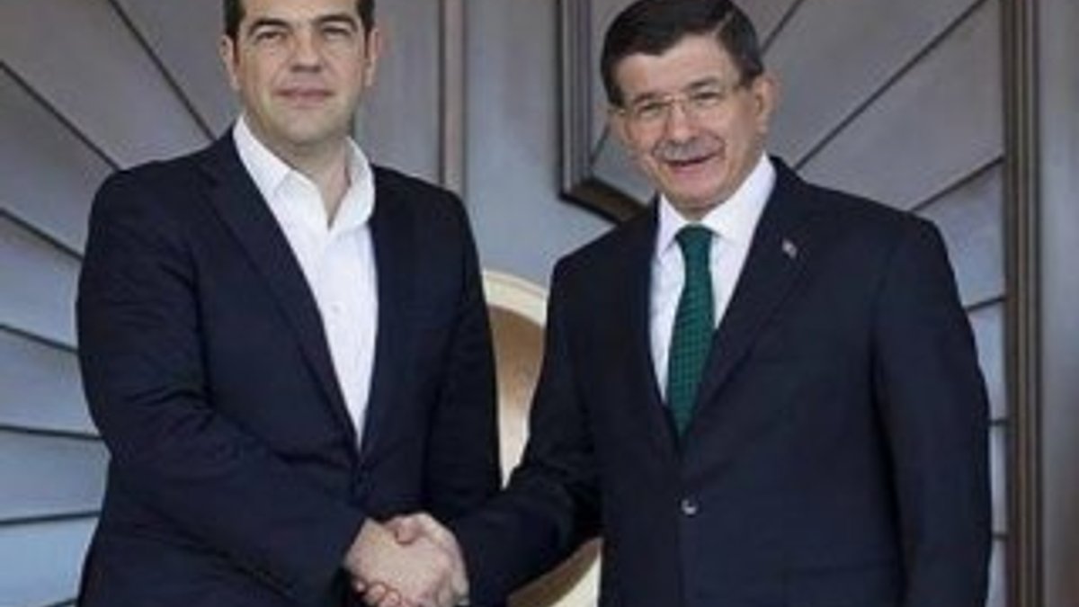 Aleksis Çipras Başbakan Davutoğlu'na seslendi
