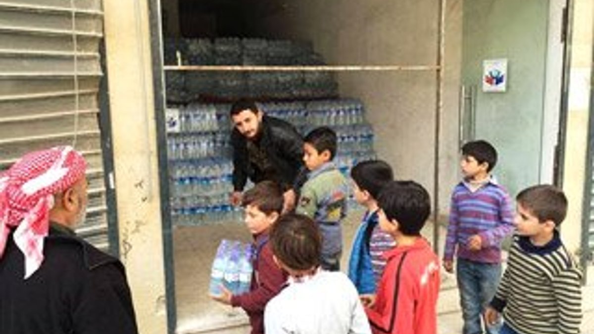 Türkmenlere yardım TIR'ları Halep'e ulaştı