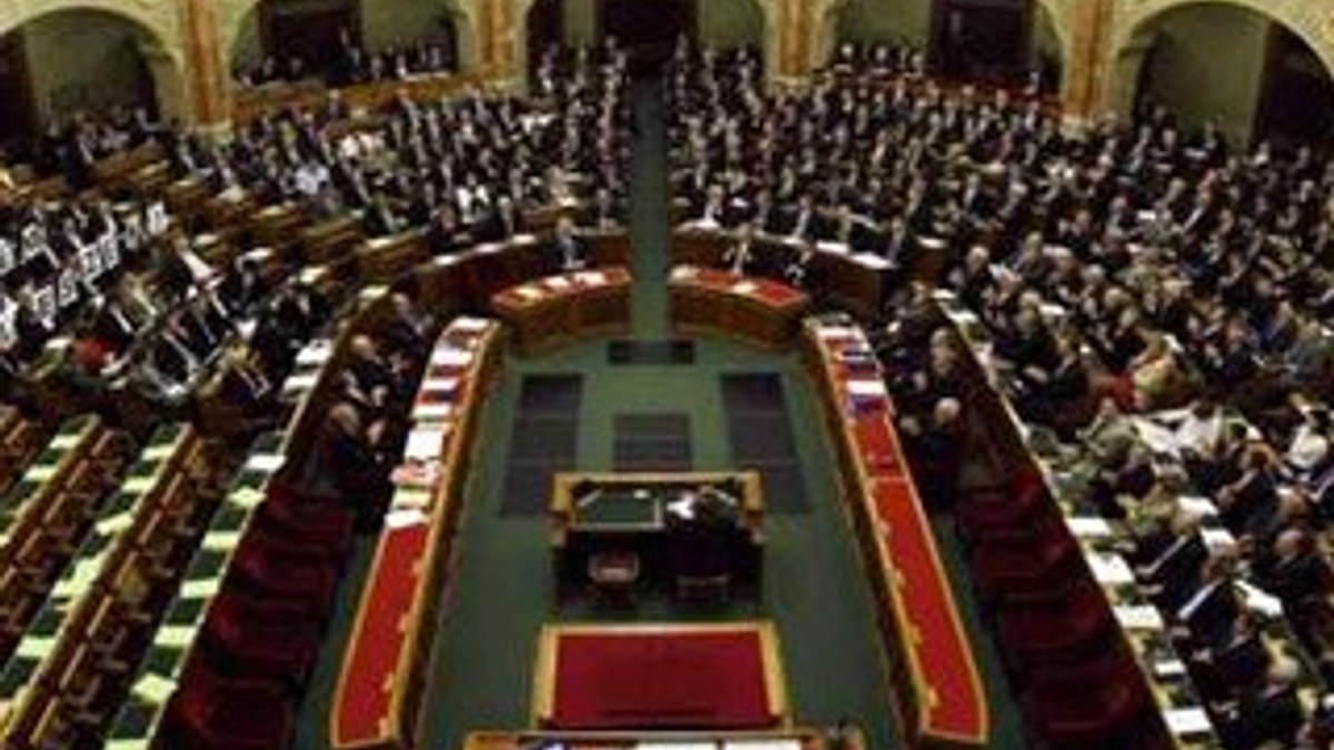 İngiltere parlamentosu DAEŞ operasyonunu oylayacak