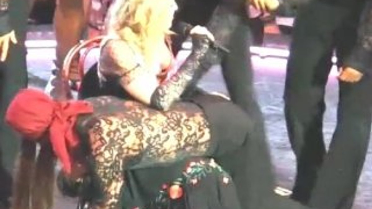 Hande Yener Madonna konserinde