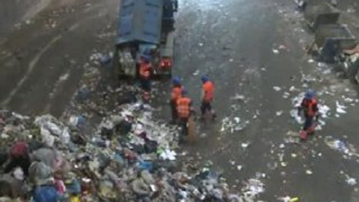 Polonya'da çöpteki 22 bin euro bulundu
