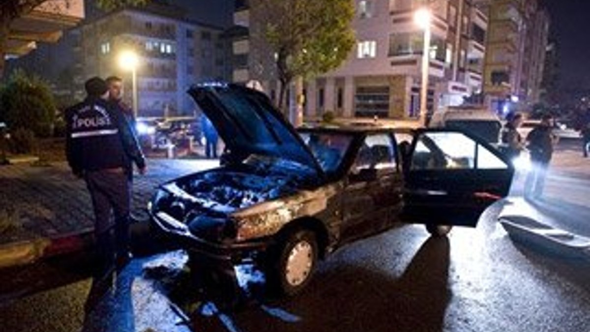 Gaziantep'te polisten kaçan sürücünün aracı yandı