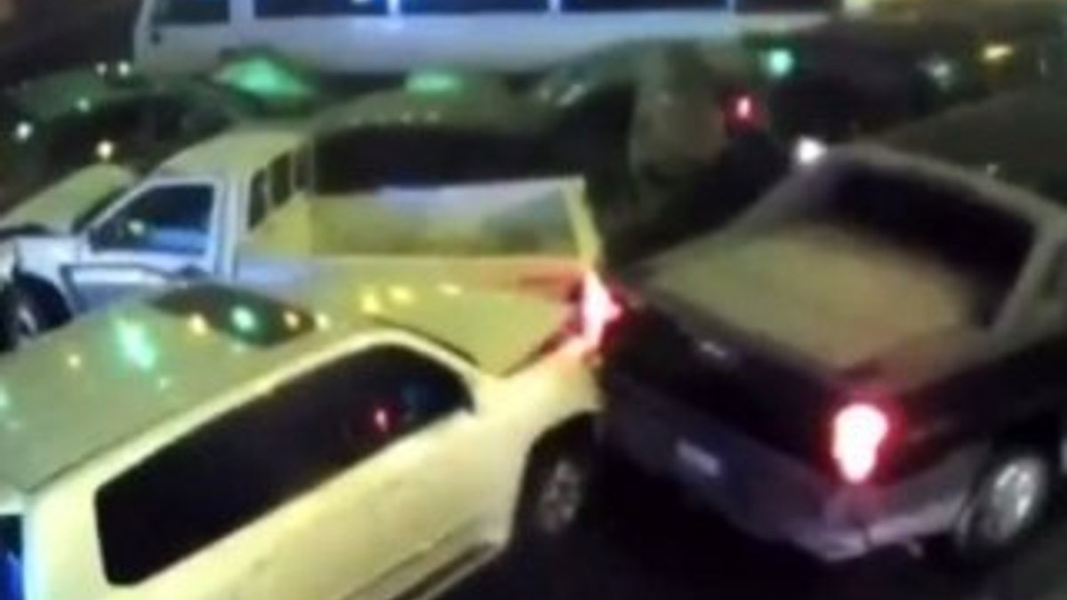 Suudi Arabistan'da zincirleme trafik kazası İZLE