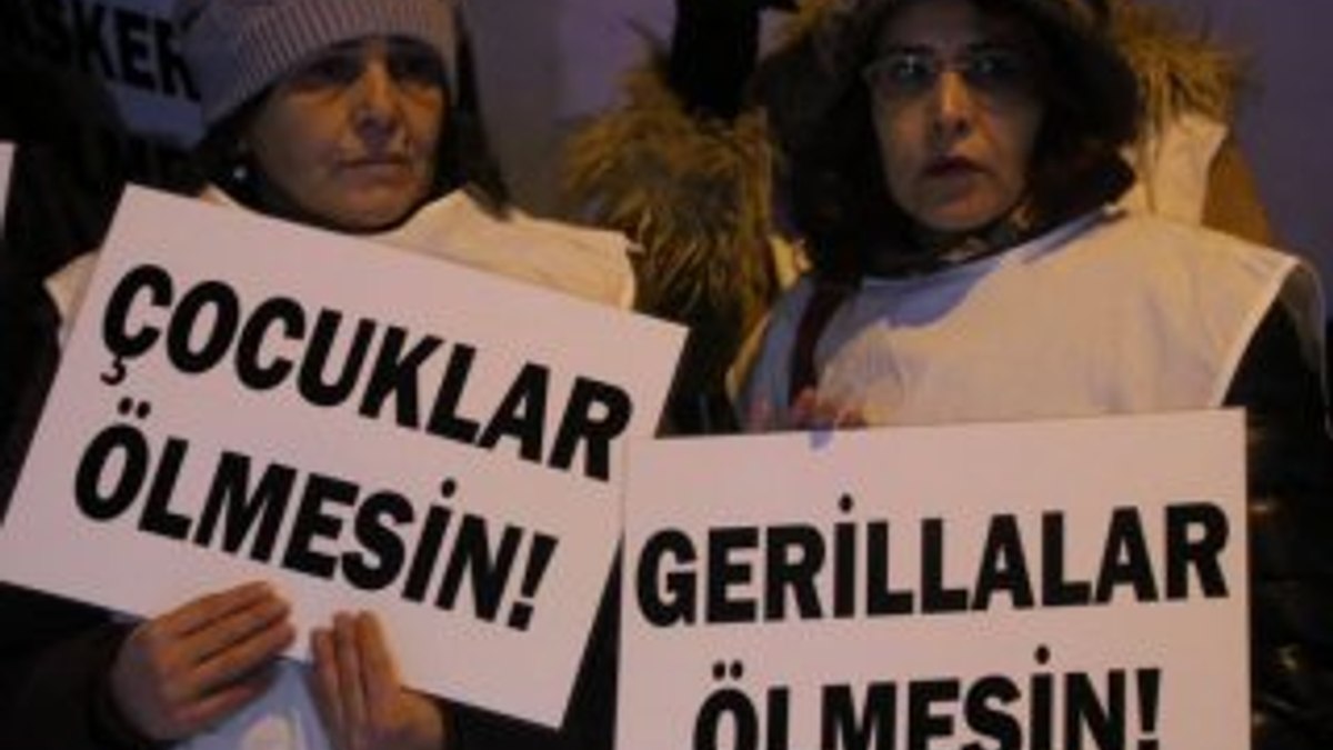 Taksim'de 'Gerillalar ölmesin' protetosu