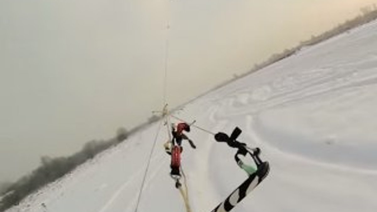Drone'la snowboard keyfi İZLE