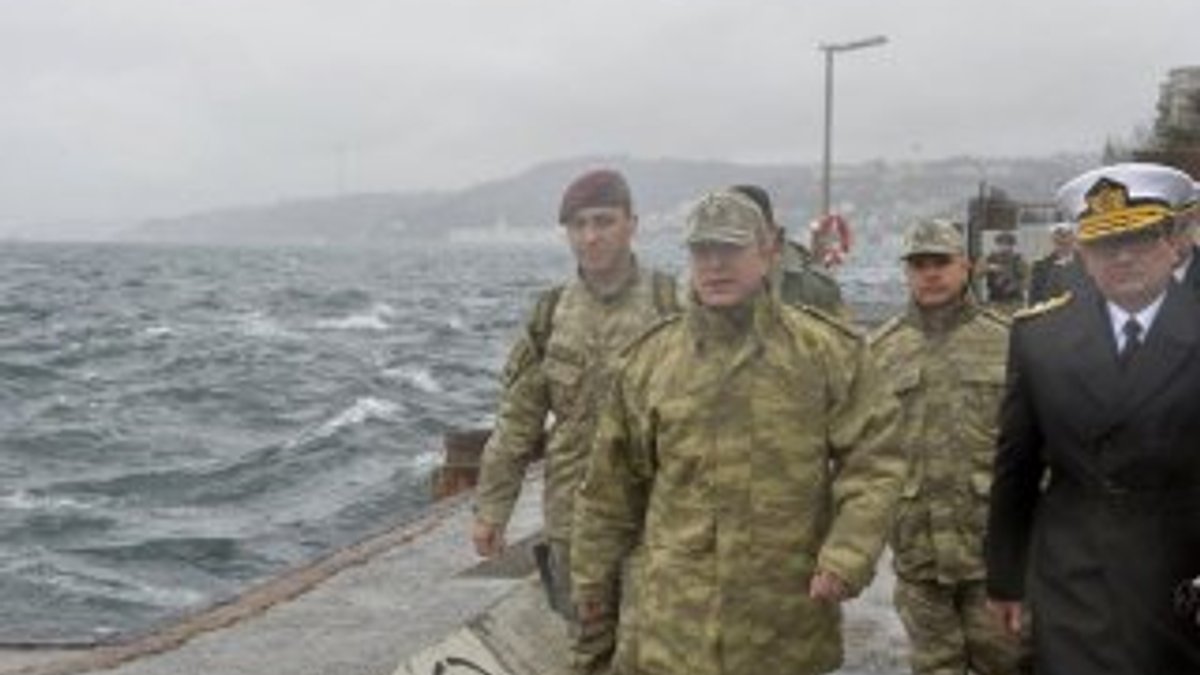 Hulusi Akar'dan İstanbul'daki birliklere inceleme