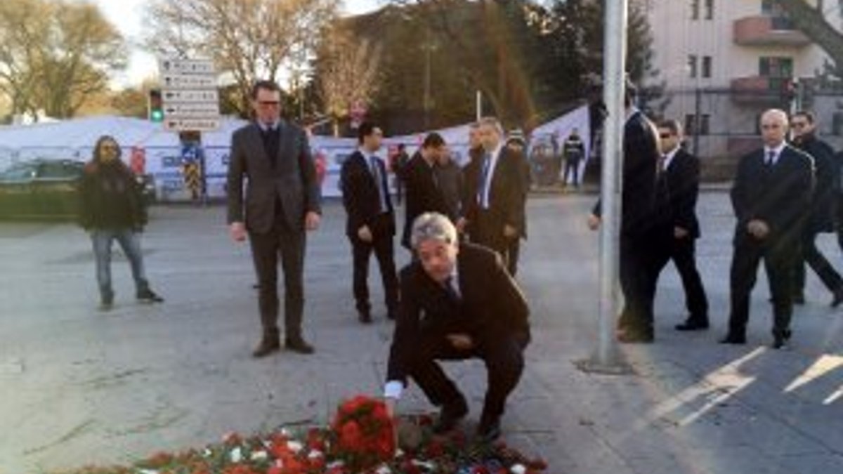 İtalyan bakandan saldırı meydanına karanfil